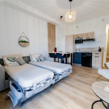 Domaine Du Vieux Porche Resort *