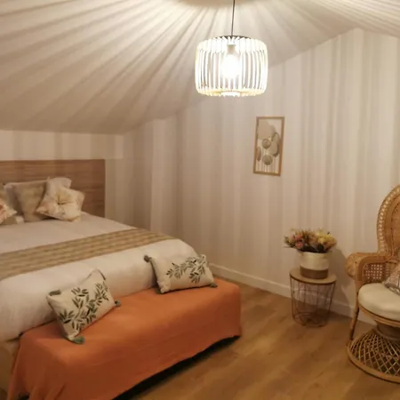 Logis Domaine Du Vieux Porche Rezort *