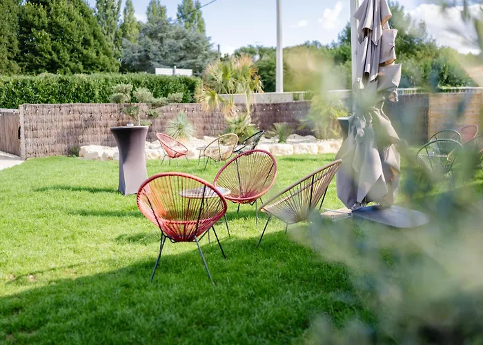 Logis Domaine Du Vieux Porche Resort Mignaloux-Beauvoir