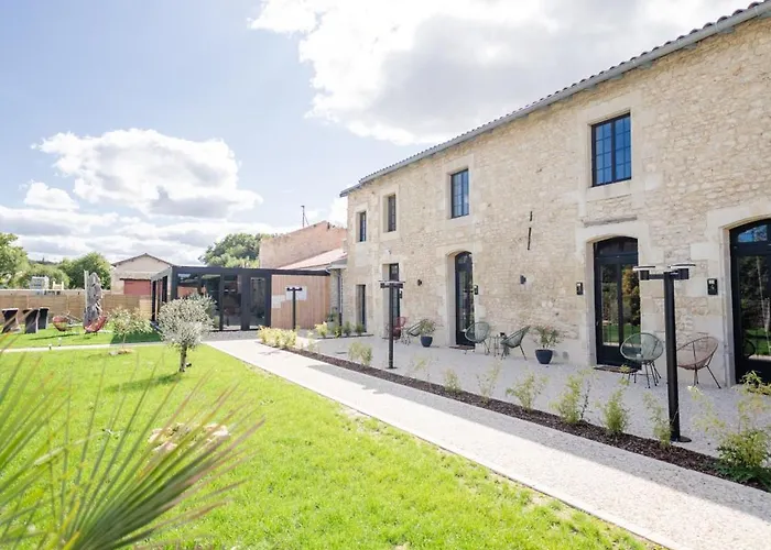 Resort Logis Domaine Du Vieux Porche