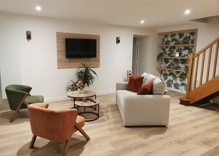 Logis Domaine Du Vieux Porche Resort Mignaloux-Beauvoir