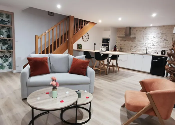 Logis Domaine Du Vieux Porche *